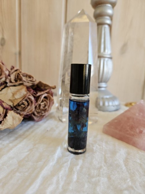 Isis, goddess oil